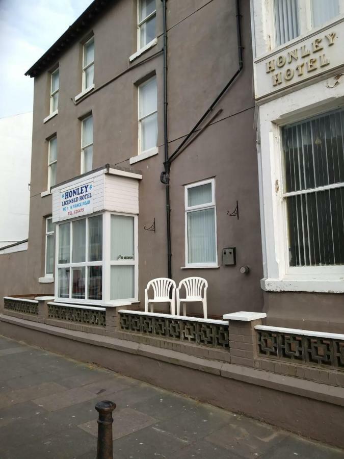 The Honley Hotel Блекпул Екстериор снимка